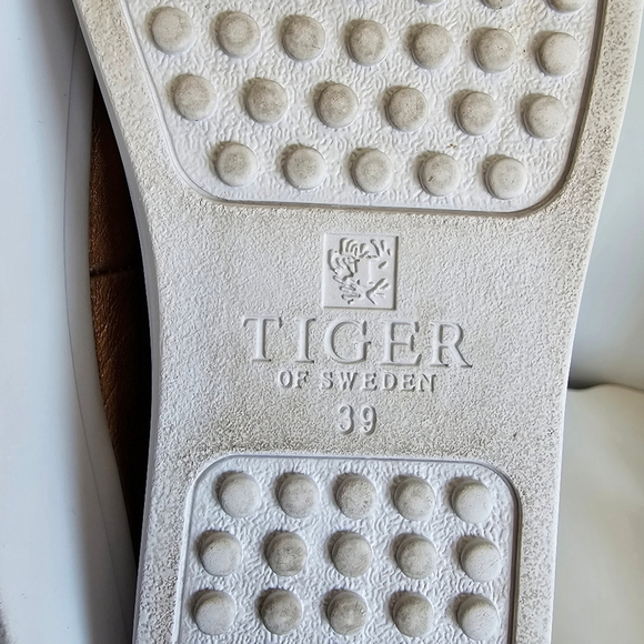 Tiger of Sweden Gold Loafers Minimalist Design Size 8.5 - Picture 11 of 16